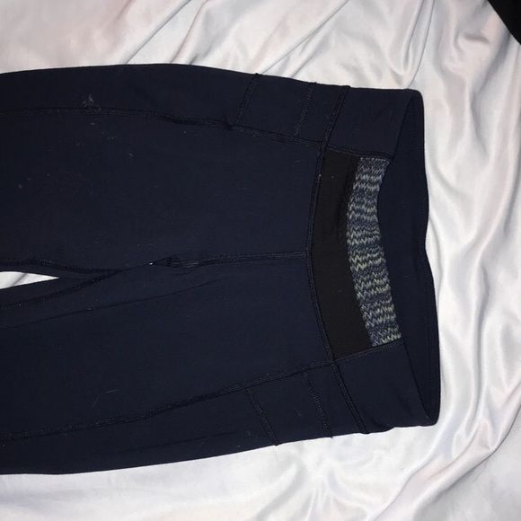 Navy lululemon leggings size 2 - Picture 1 of 3